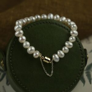 Elegant Natural Freshwater Pearl Bracelet For Women’s Magnetic Buttons Creative Design Bracelet Wedding Jewelry Accessories