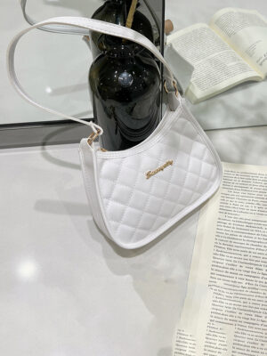2022 Embroidery Underarm Bag New Fashion Hundred Trend PVC Shoulder Bag for Women