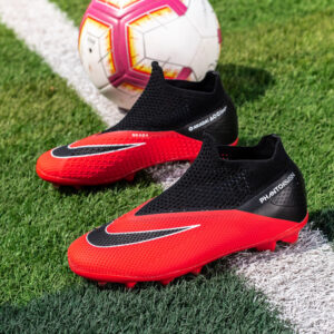 Men’s Football Boots TF/FG Professional Soccer Field Shoes Breathable Cleats Training Non-slip Footwear Sport Wear-Resistant New
