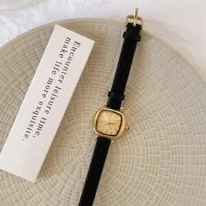 IEK genuine goods new classic retro niche small dial exquisite belt watch female student British preppy style
