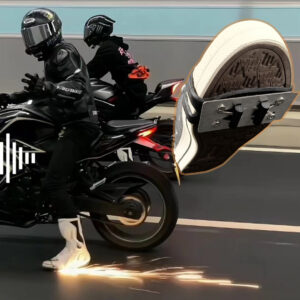 All the way sparks with lightning shoe soles sparks shoe covers shoe soles flint magnesium rod sparks skateboarding bike