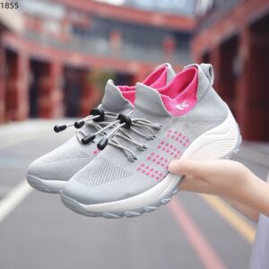 Sports shoes for women oversized running shoes breathable and lightweight mesh surfacenon pressure shoes soft soled casual shoes