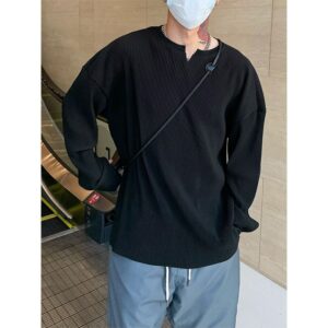 Spring and Autumn high-end design pleated draping round neck long-sleeved T-shirt men’s fashionable casual bottoming white V-neck men’s top