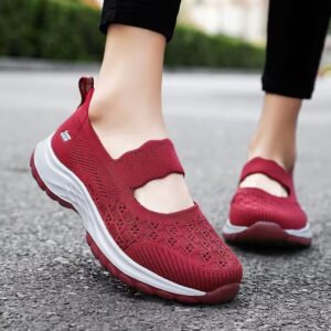 Summer Old Beijing Cloth Shoes Women’s Breathable Slip-on Mesh Non-slip Mother Shoes Casual Comfortable Middle-aged and Elderly Walking Shoes